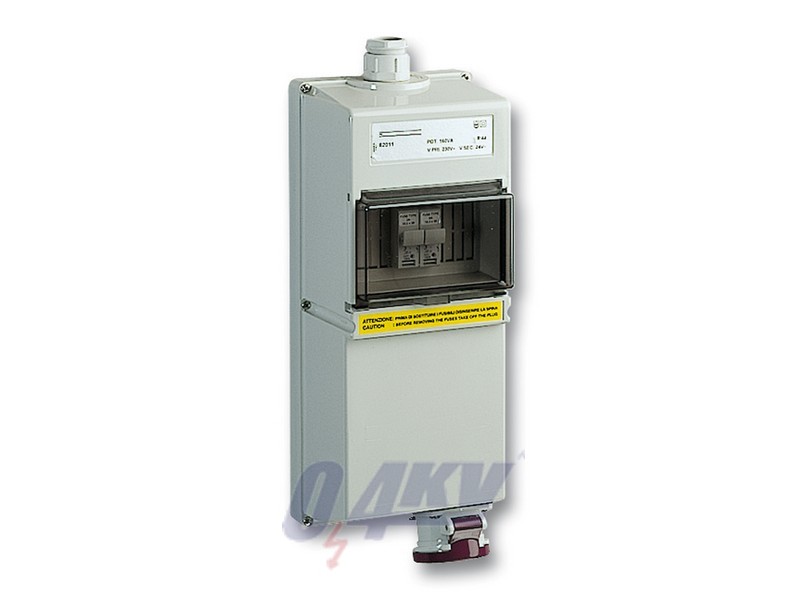 ISOBLOCK Panelre szerelhető aljzat, 16A, 230V-24V, IP65